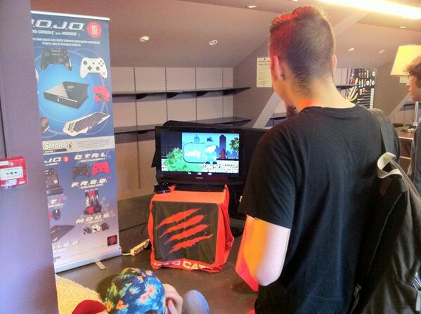 #PapyStampy tourne sur la console MOJO de @MadCatz…